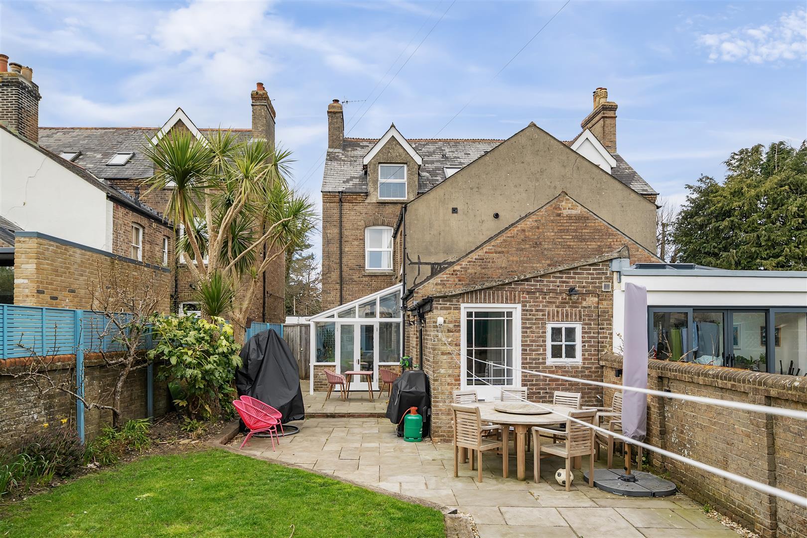 Property Image e500980d-0d26-49a0-94c8-88d6b6d20ddd