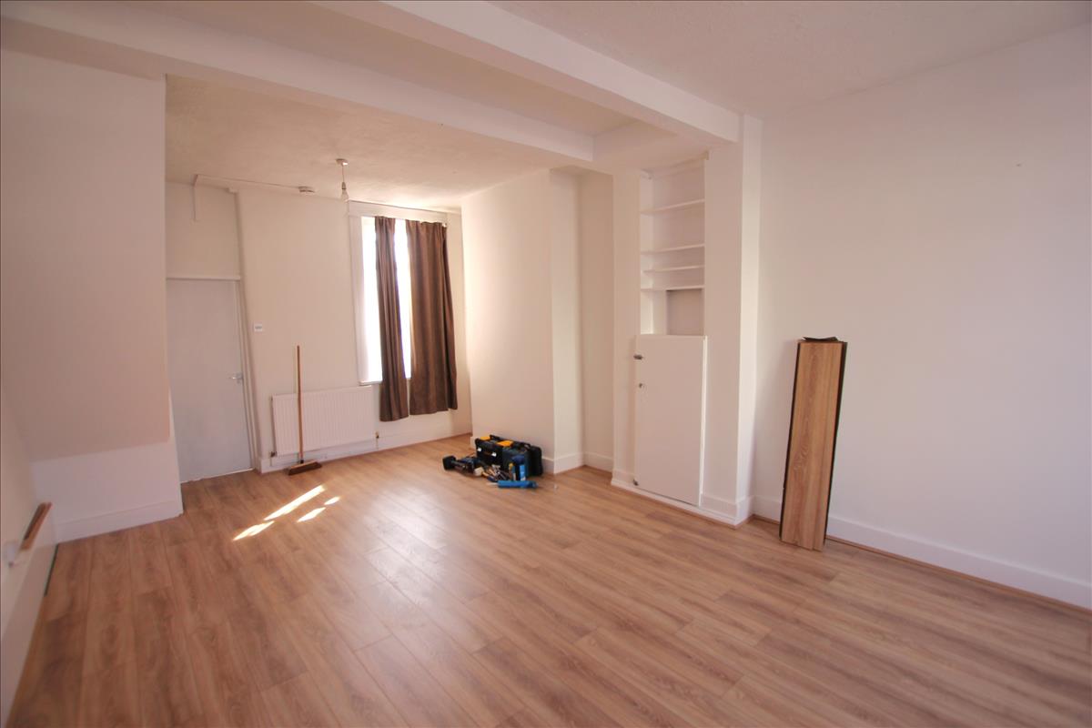 Property Image e509b92e-6da8-4c8b-a35c-2939957f793e