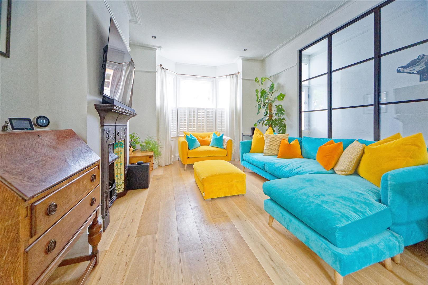 Property Image e50b3f10-d240-4cd6-910a-0737a23f6e49