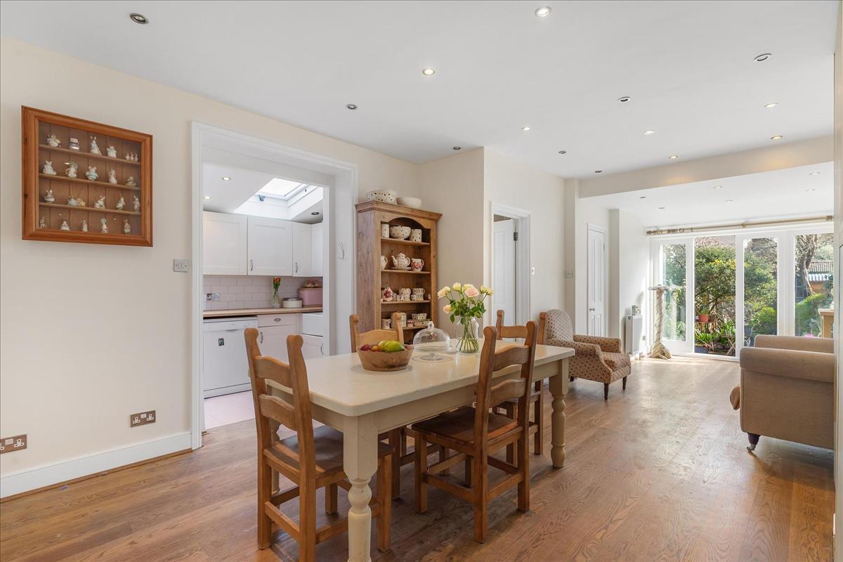 Property Image e50b9e11-d358-431f-b54e-7630dc1df872
