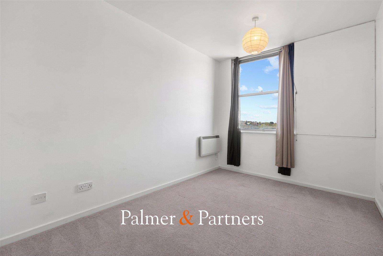 Property Image e50fab10-46c2-4e84-b8bf-153db981641c