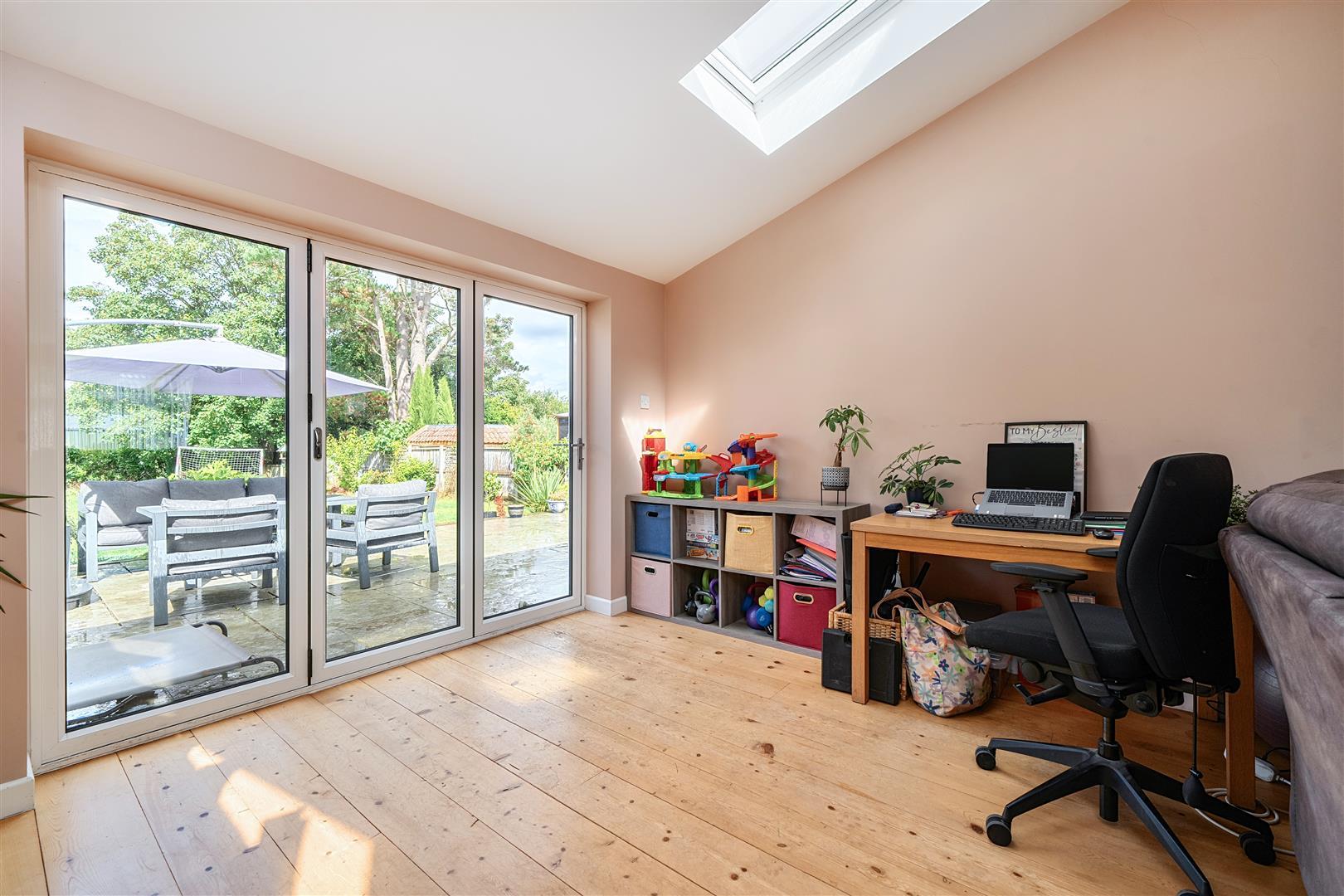 Property Image e51cd470-d9b3-43d1-88ae-c477c37239fa