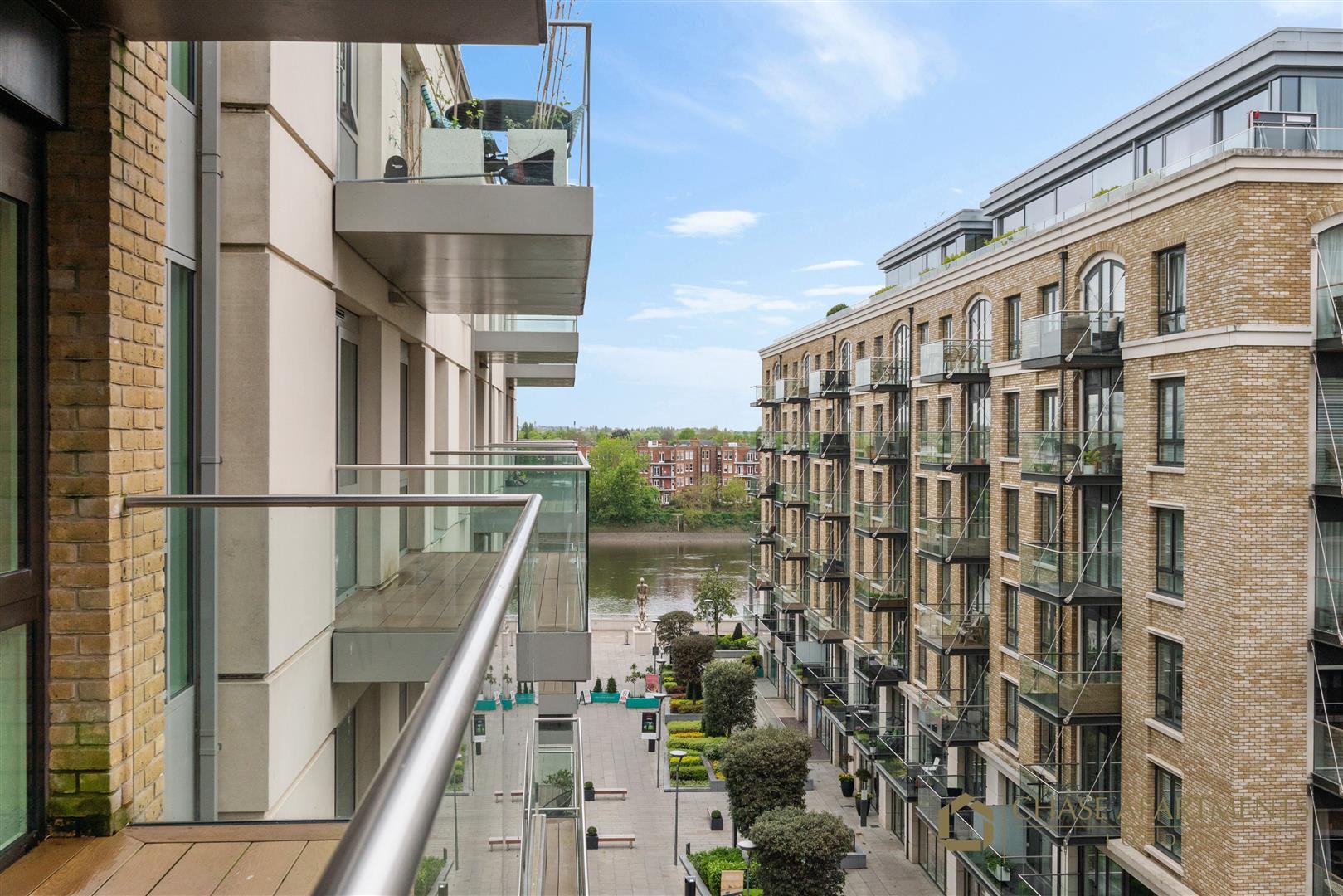 Property Image e51f7632-644b-4ae4-b245-32cd454f7c3e