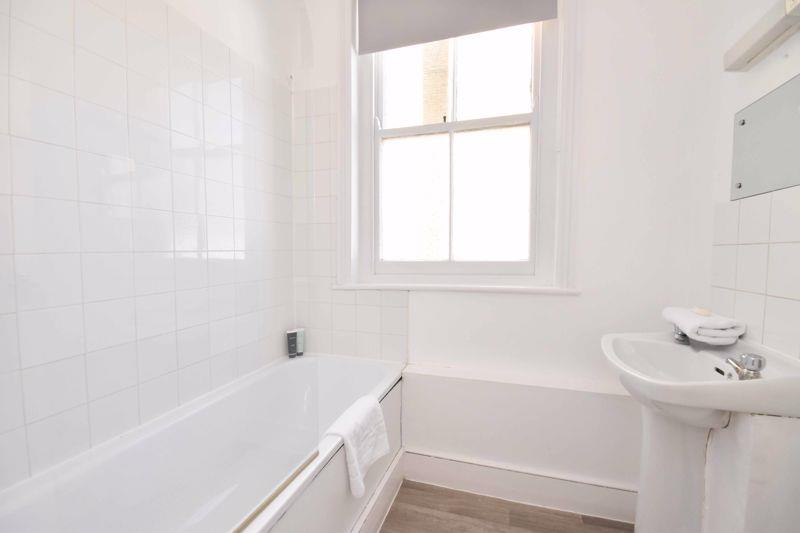 Property Image e52f6dba-1cee-489e-9d62-ee2256186a18