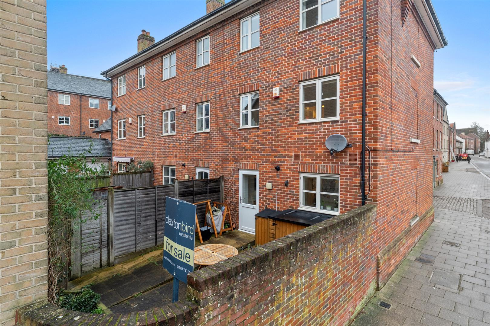 Property Image e535809f-4619-4dd2-974c-8d4893c806d5