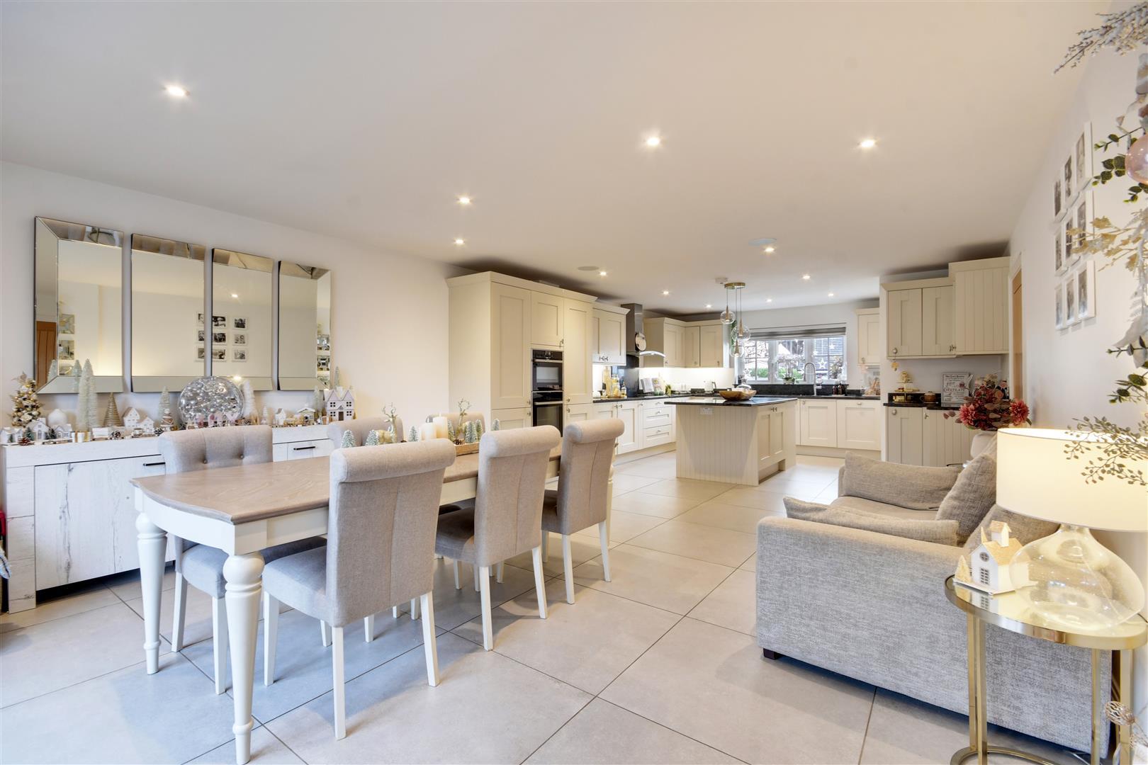 Property Image e5374f05-2ace-4129-b58f-ca4a3f2ae384