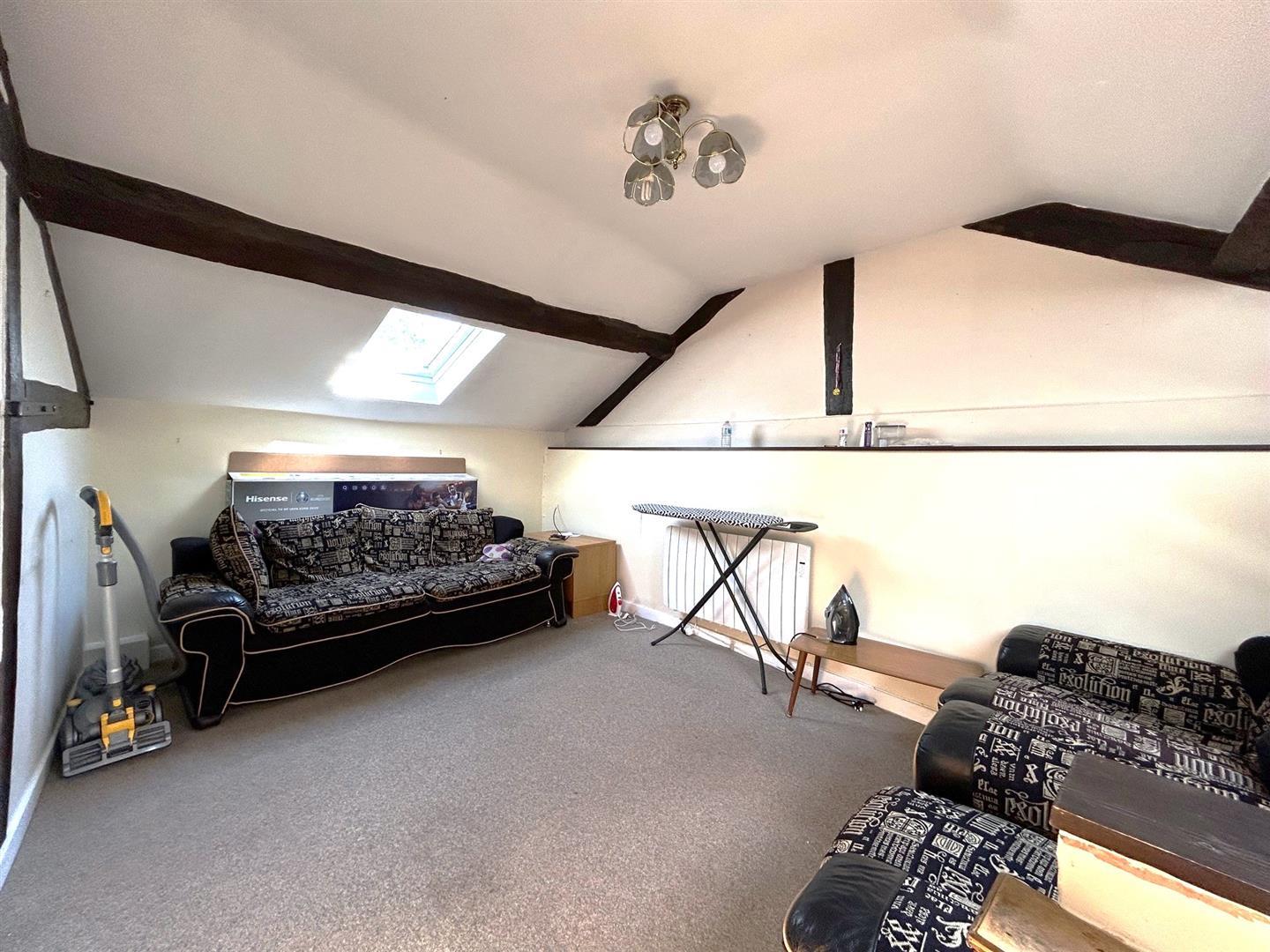 Property Image e53a7c6e-437f-4e1c-8193-bca6e1b71f2e