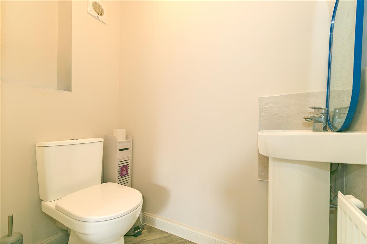 Property Image e5439c44-797e-4b5a-b6f3-52895a432996