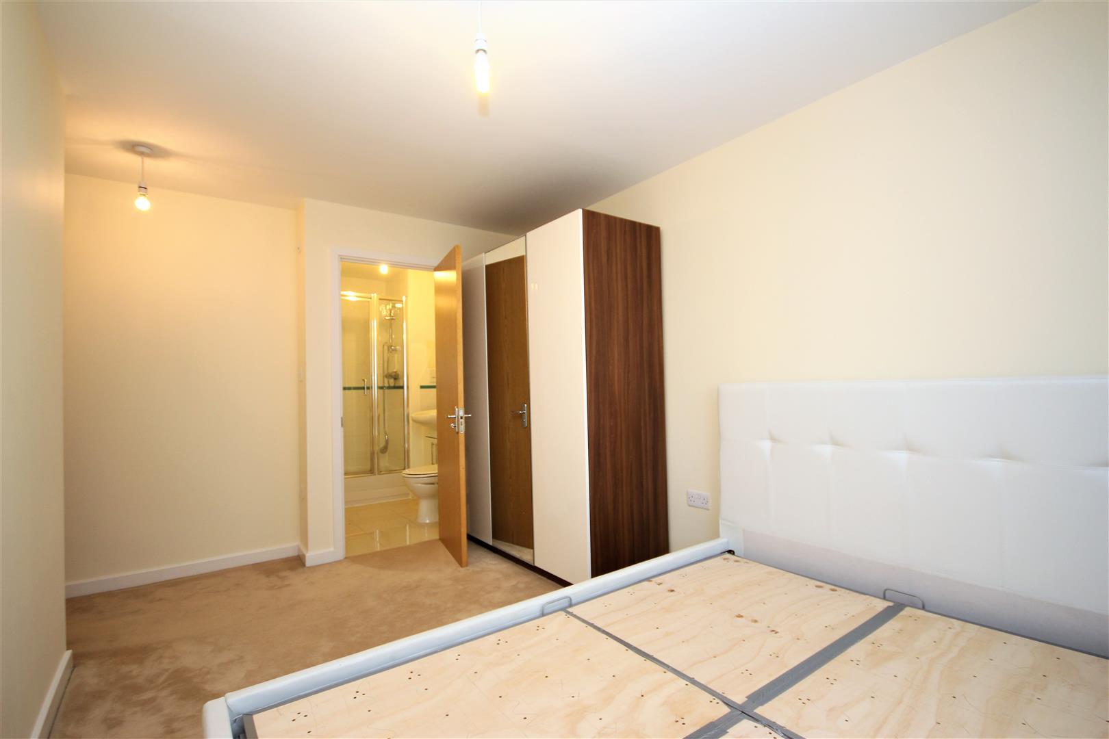 Property Image e55a8943-96f3-49af-80b7-51eaba9de7c8