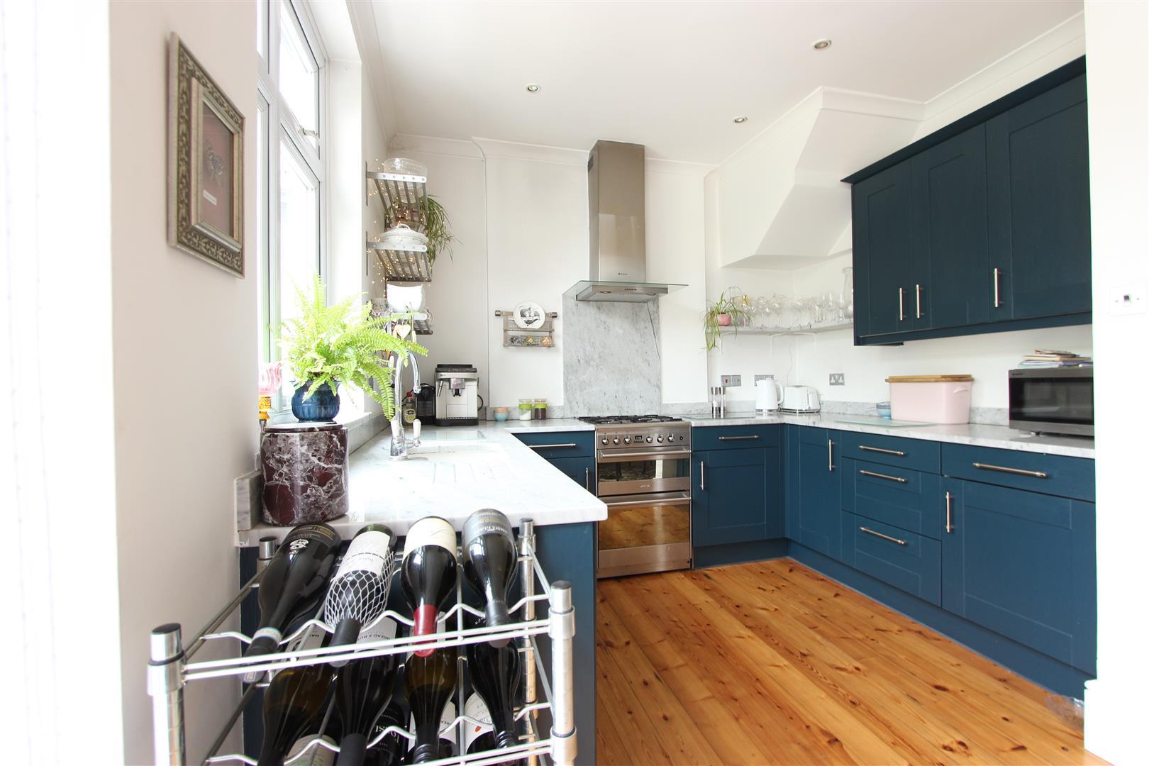 Property Image e5701629-db3d-40e4-b730-da9a0f4d4aed