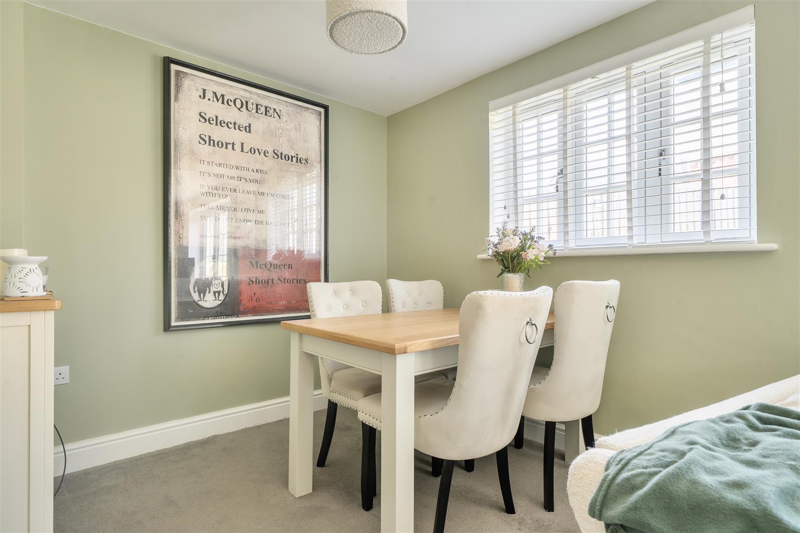 Property Image e5722337-b454-43d2-bd88-27d711635074