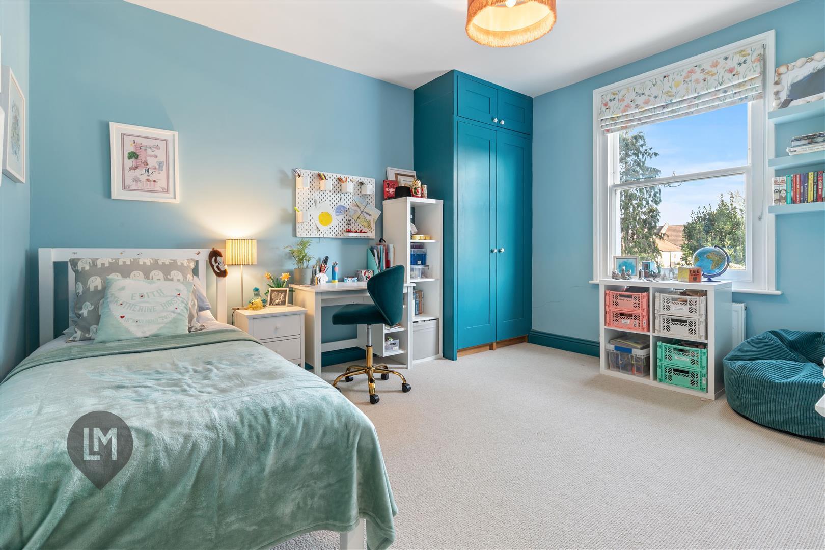 Property Image e574c48f-fd35-4b86-988a-2b1857ff739f
