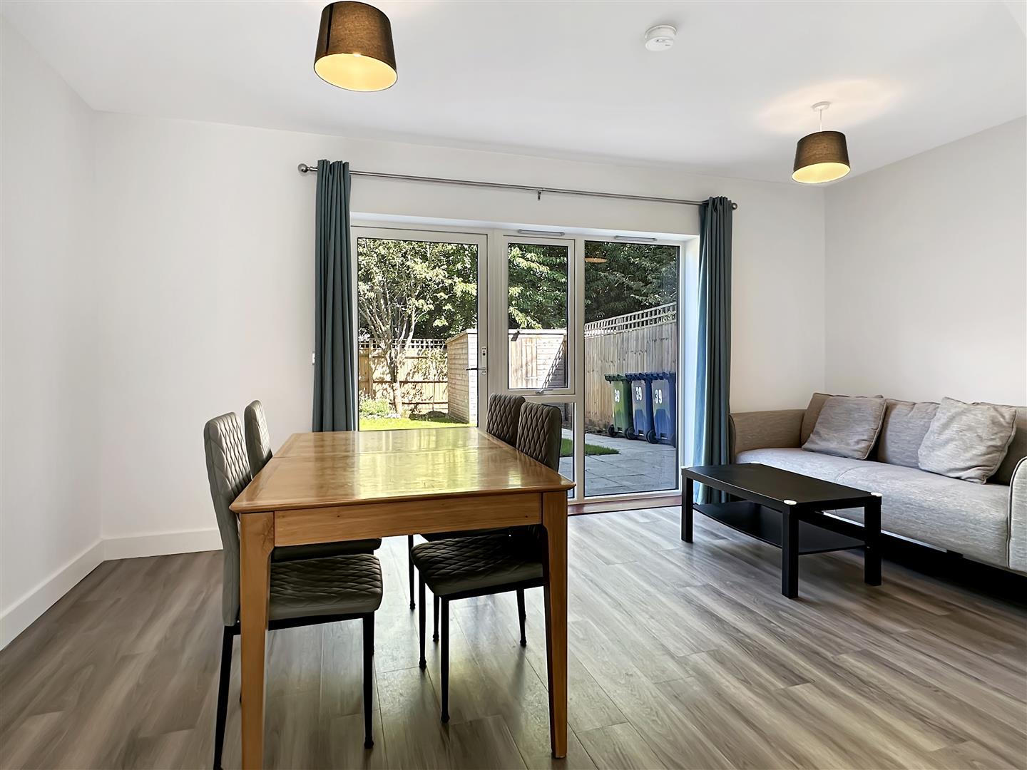 Property Image e582b271-c761-401d-9d07-79a8b7355384