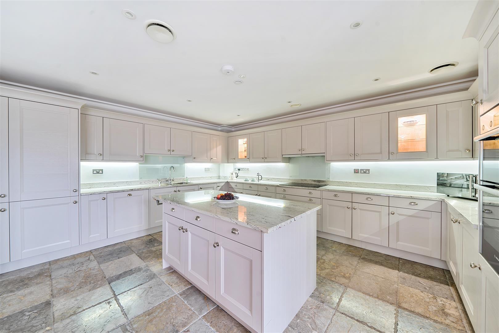 Property Image e588247c-6c00-4987-afd2-e576b6edeede