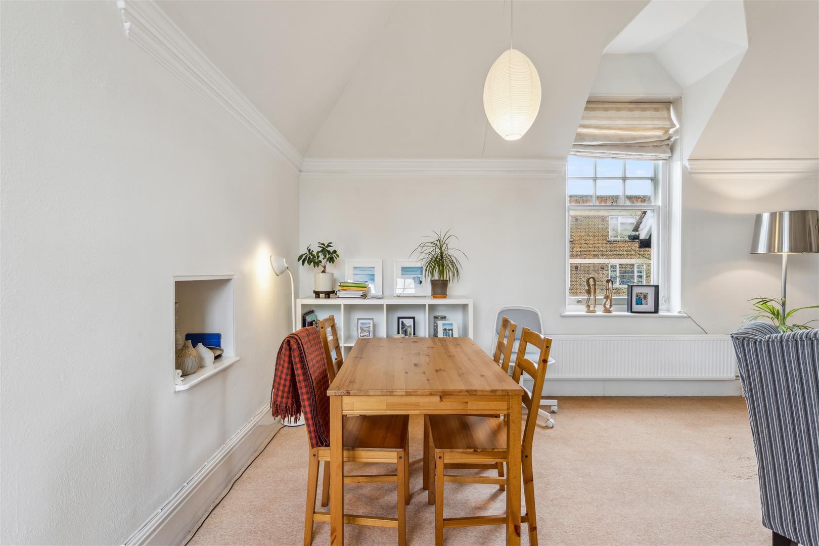 Property Image e5a25727-807c-47ca-95cf-e092ba02d4fc