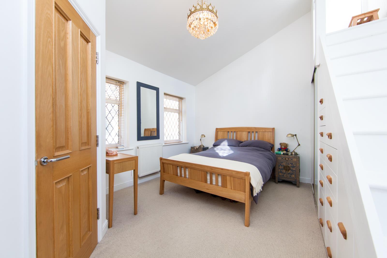 Property Image e5aaa3d8-436e-423c-9b52-e30e772b2132