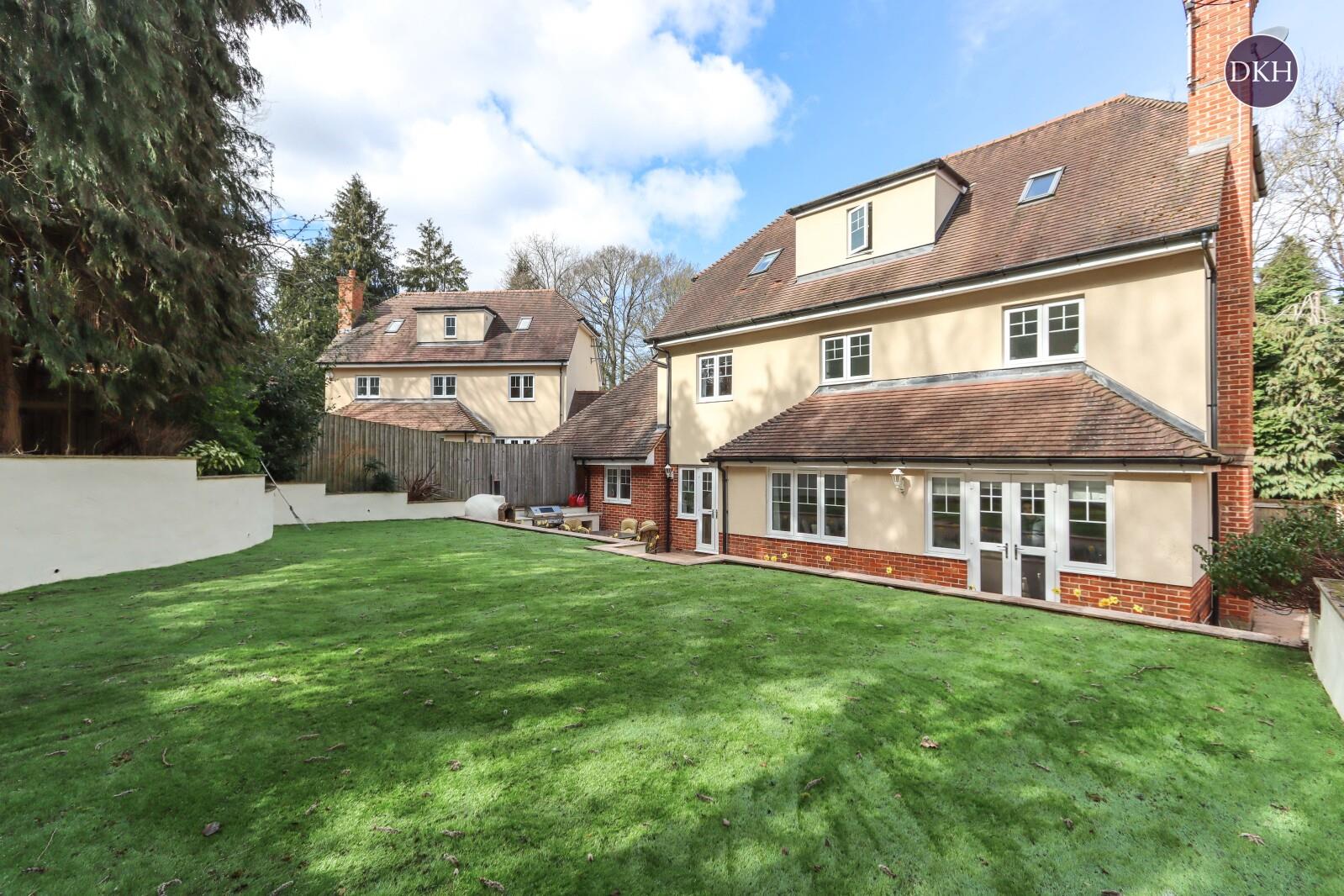 Property Image e5b8fc8e-f09b-4c64-847a-506ae623b7e8