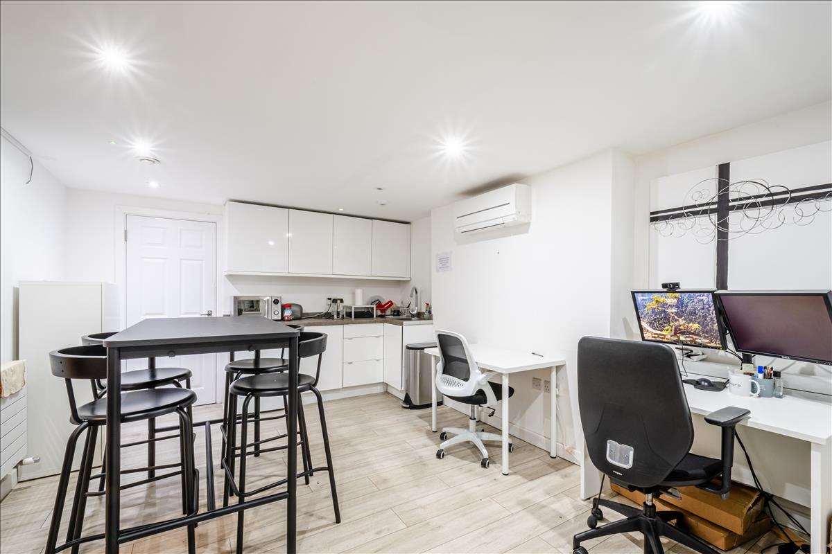 Property Image e5b97293-edc8-4ea9-9c4b-9b182aa0801c