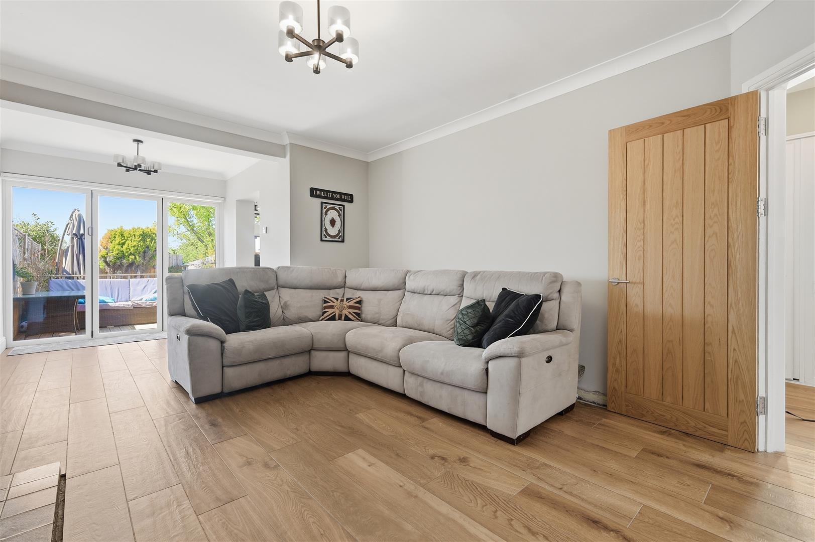 Property Image e5bcd60d-68ab-48dc-b1a1-7ca913edc9f4
