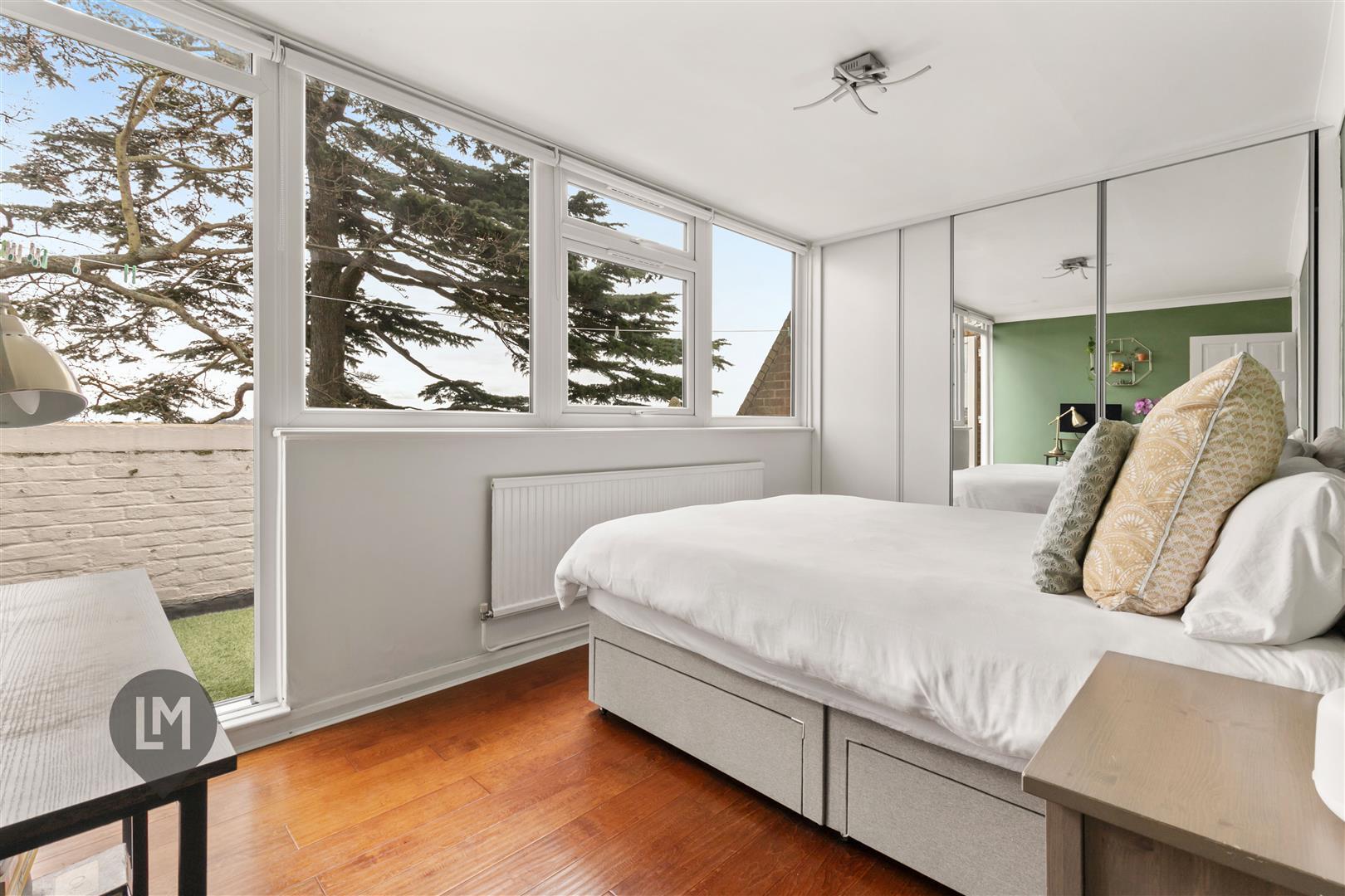Property Image e5c399d2-a6fd-424d-aa17-57ef29732581