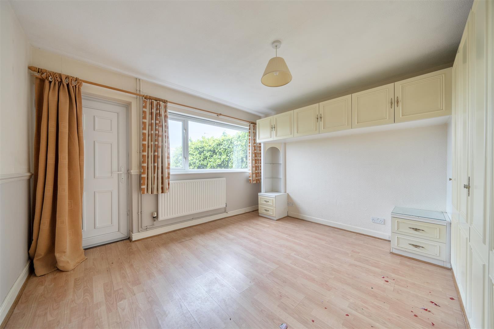 Property Image e5dd53aa-2998-45f4-a938-801d1ac17e22