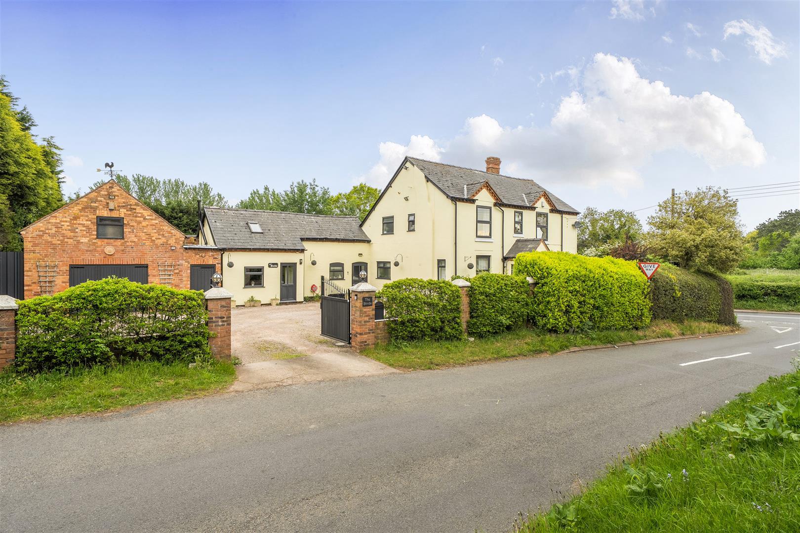 Property Image e5f45946-796d-4c41-a250-0eb0412c2c09