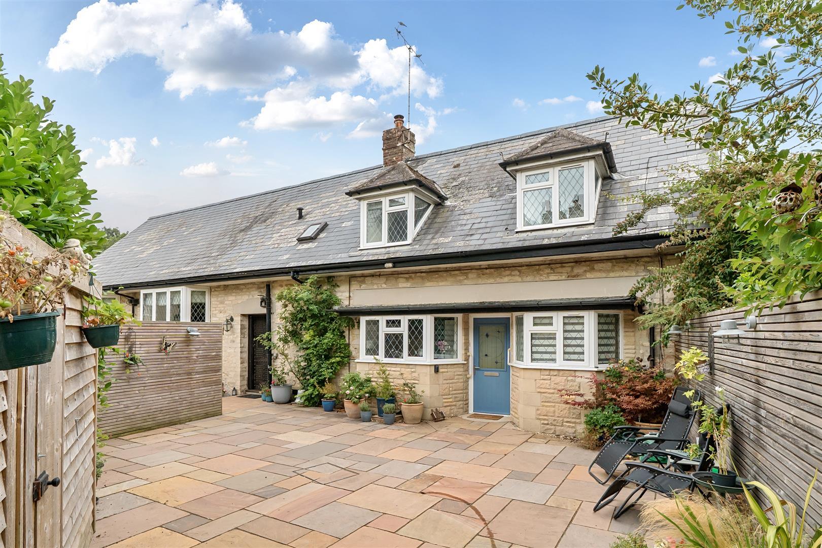 Property Image e6151fb1-6b8b-492d-a746-a7a0e356352b