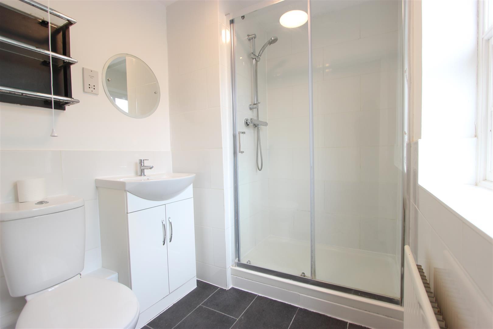 Property Image e61a8afd-c35c-43a2-94f8-368c6b57c864