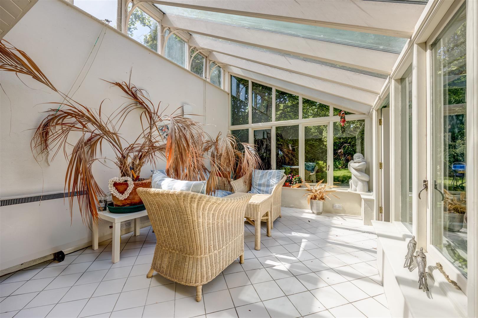Property Image e61cff37-99be-45c1-b52e-f656db1ad4e8