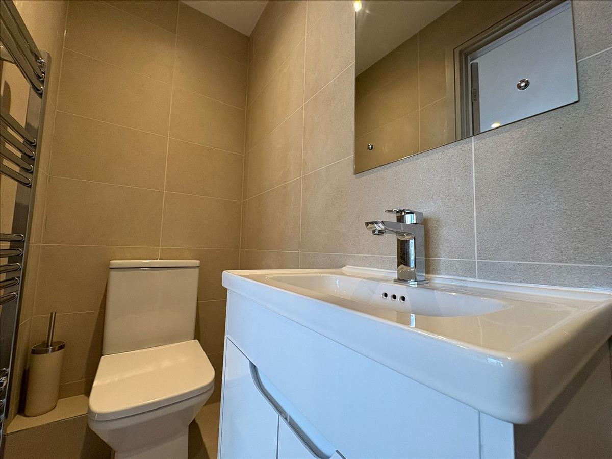 Property Image e61e59b5-ebd2-46c2-af87-c8ca329037f1