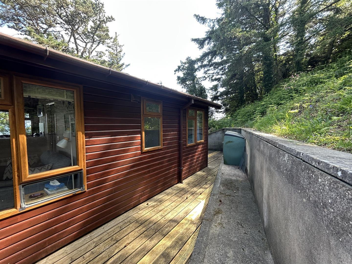 Property Image e6225f2d-bc34-42dc-8454-0ccf2a301106