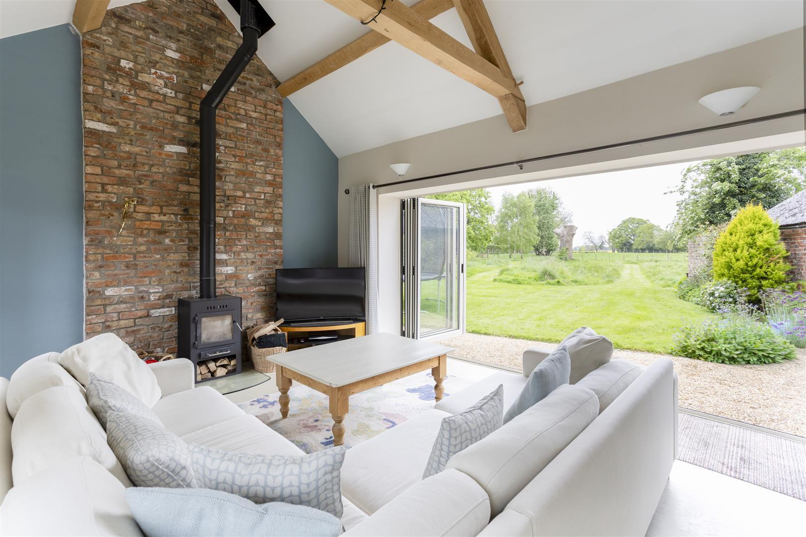 Property Image e62345a6-f894-4334-a35f-bd88ee551f33