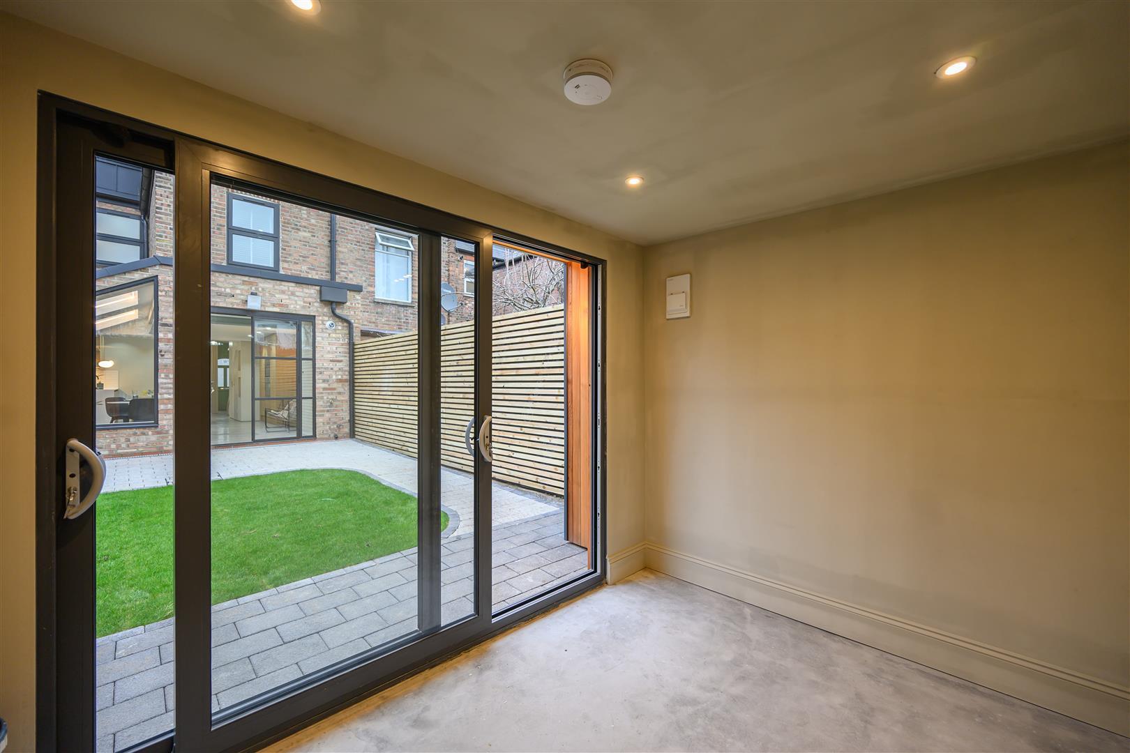 Property Image e62b7ff5-07e0-4550-bb8a-945bdcb0e279