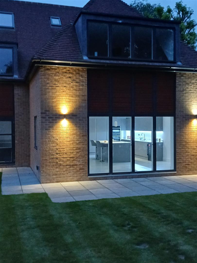 Property Image e62d53de-40b2-4162-9596-39975462d90c