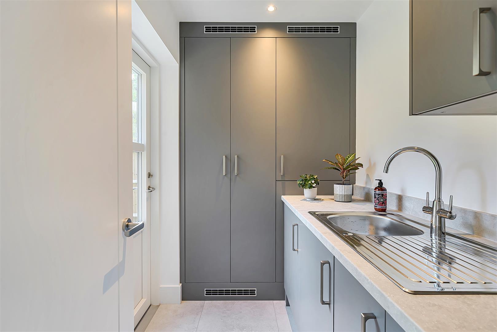 Property Image e6406a98-faa9-4c6a-957c-87c6b13d2afc