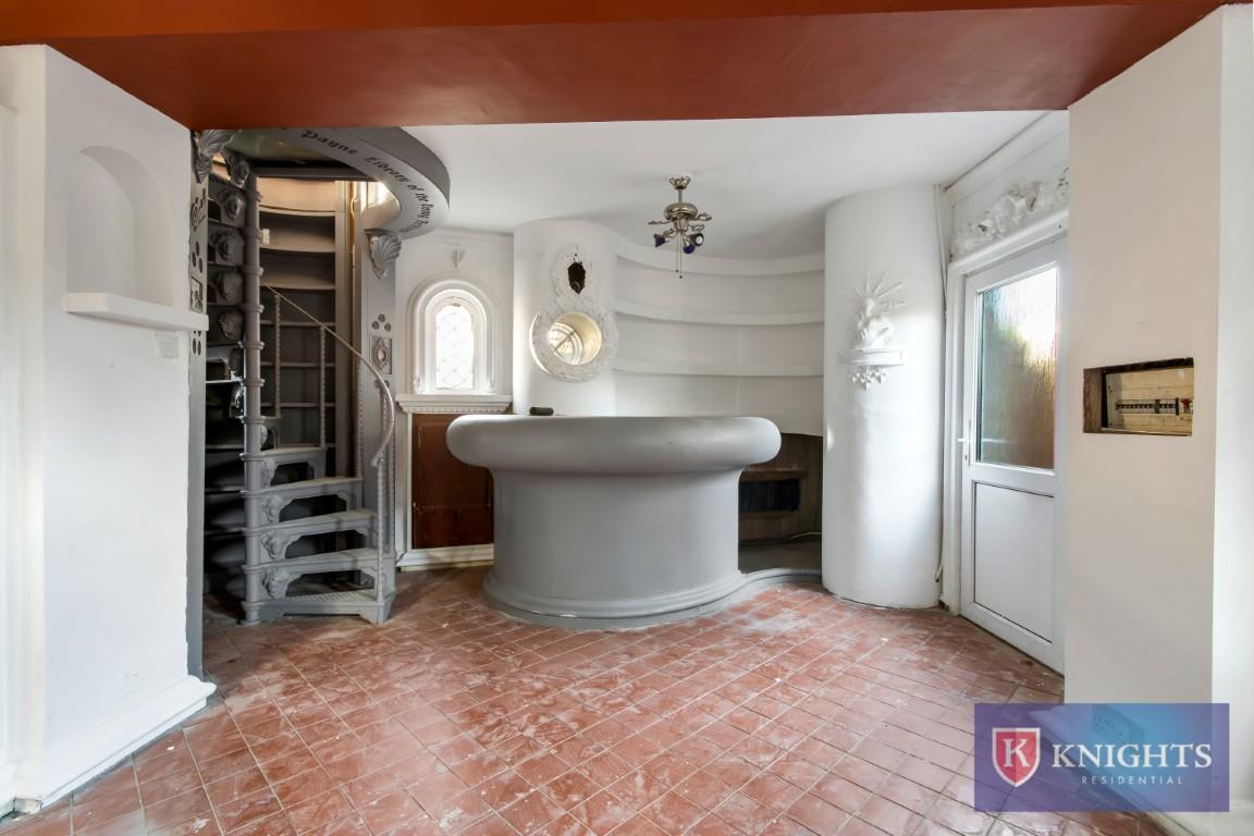 Property Image e6872ea5-296d-4ac2-8f48-fad9bd56ead6