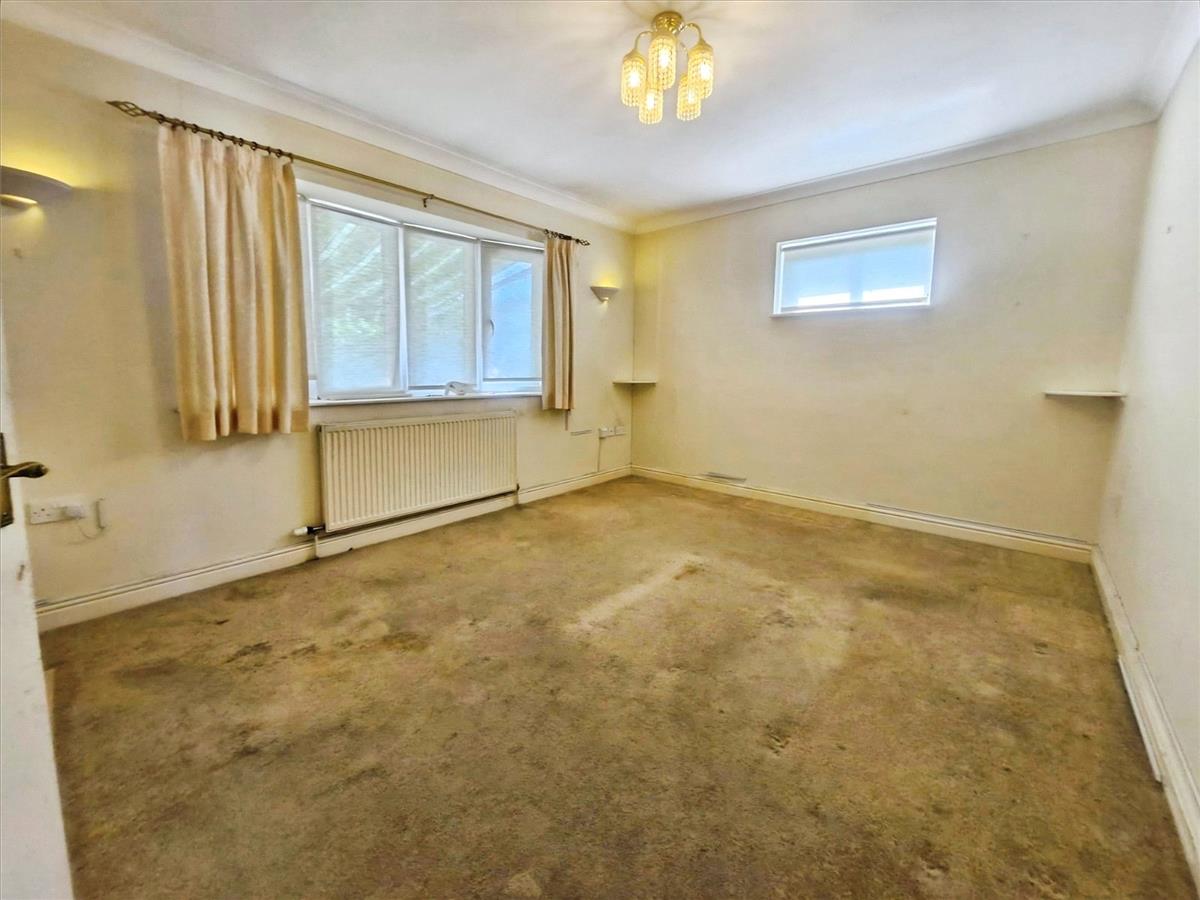 Property Image e6895146-9cda-45b7-ab3a-40546f1f4548