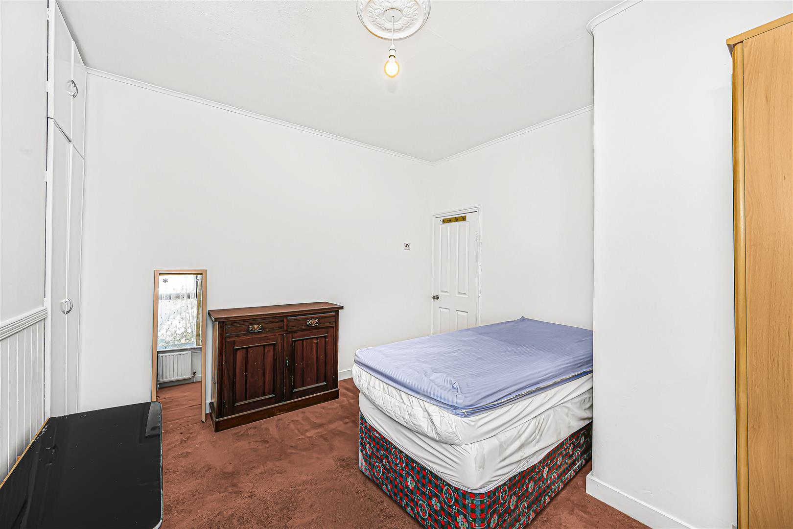 Property Image e6b1c575-f8a8-4d49-9476-c0ad6b28efa9