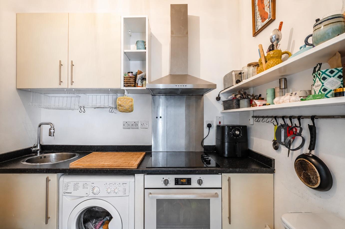 Property Image e6b3ed3b-f980-466a-94f0-58fcaf8ac5b3
