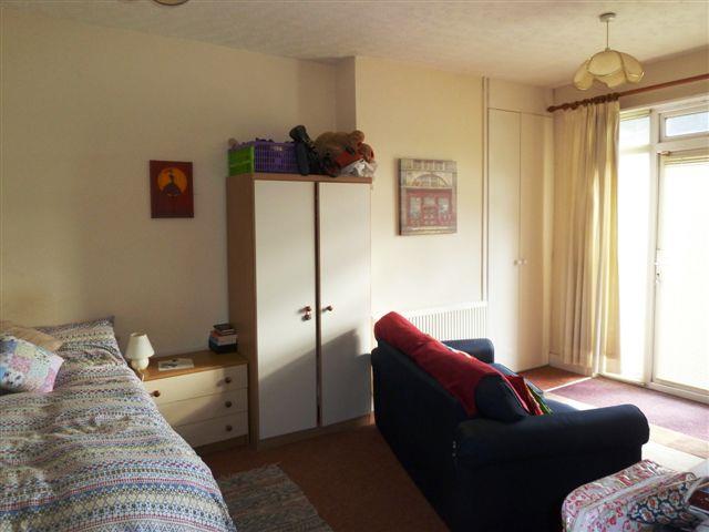 Property Image e6b55228-2a34-453f-9728-6e3c46f80e72