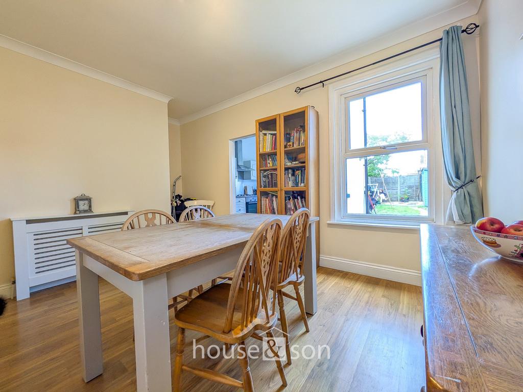 Property Image e6bd313f-c1f3-435a-bf0b-429a870df0c6