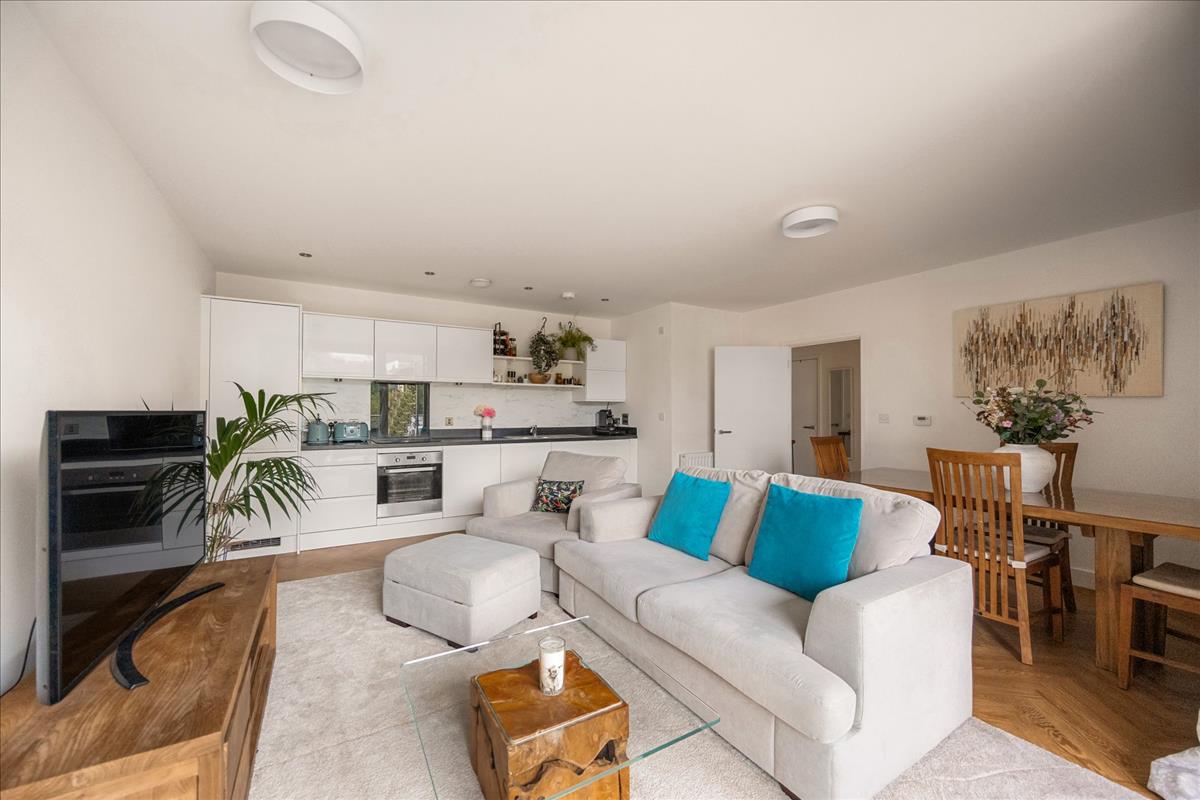 Property Image e6e7f367-399d-47b7-b362-c3428f7a0095