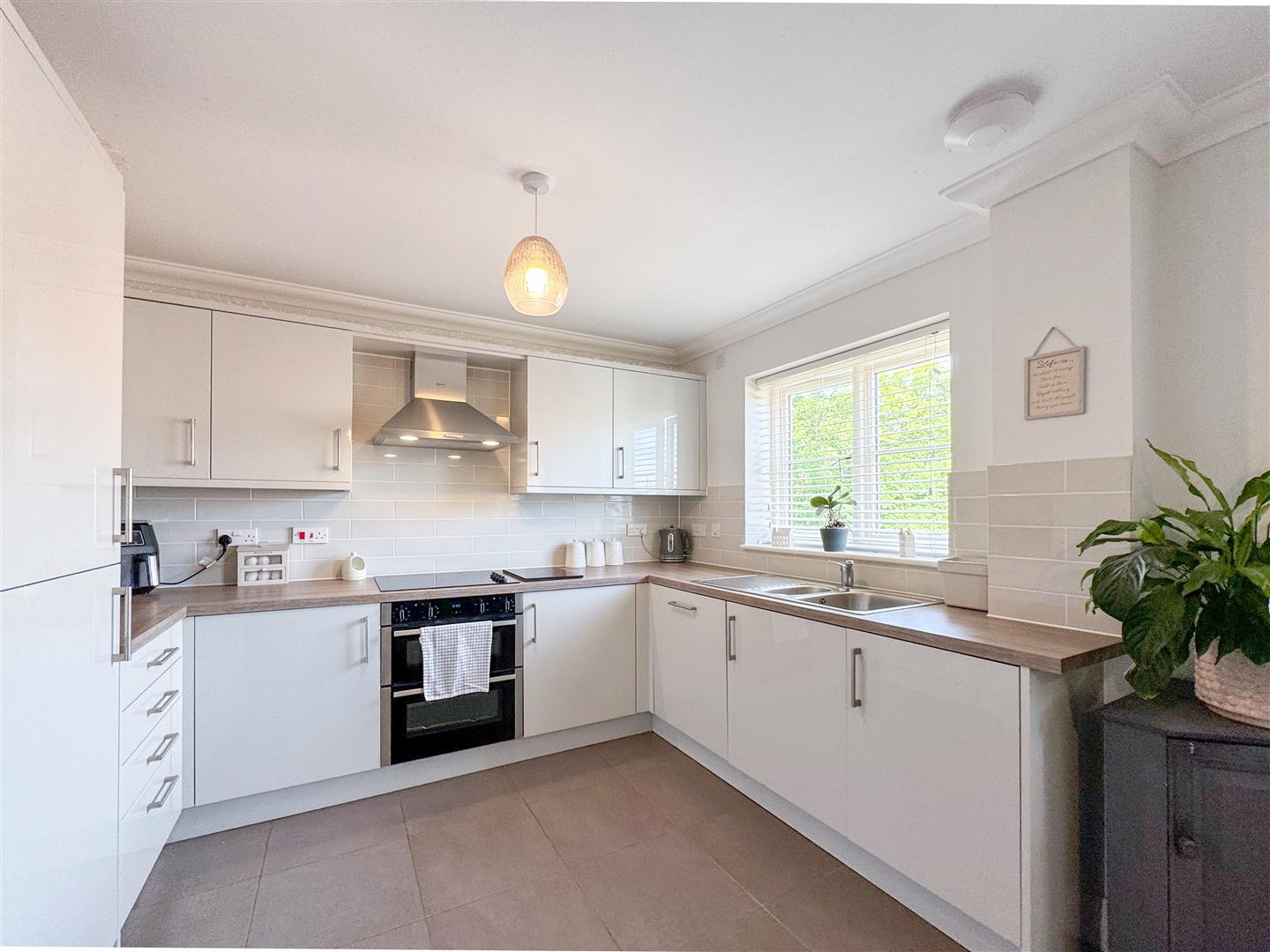 Property Image e6e986b6-8eb1-4465-a235-3f1aaf07d604