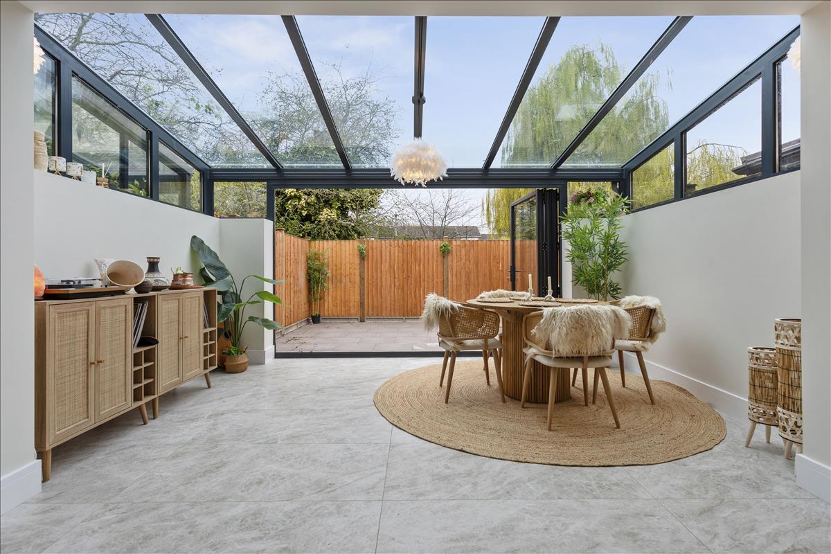 Property Image e6ef8a80-62c4-43ec-b585-72c8a5441e2f