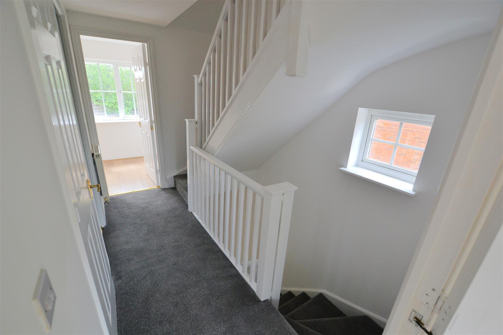 Property Image e6fbe747-c434-475c-a0ef-52ba9625812b
