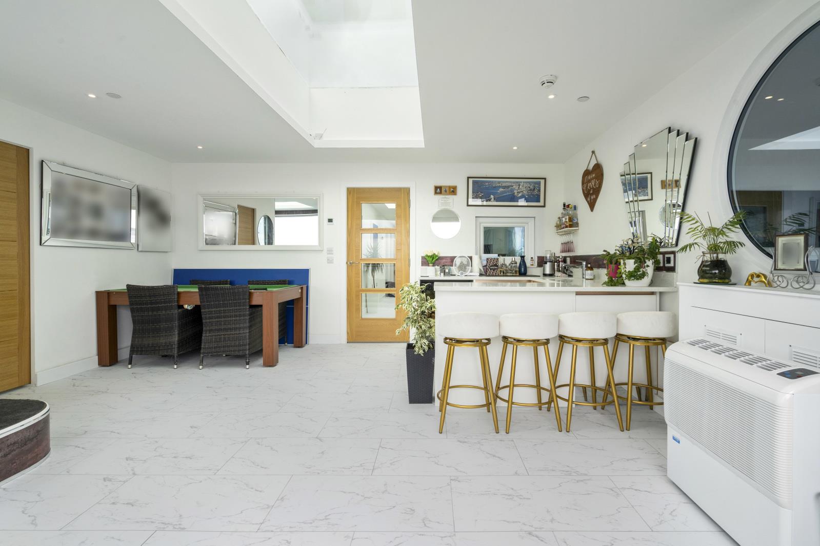 Property Image e70449de-7684-49a8-a45c-3edbba476da9