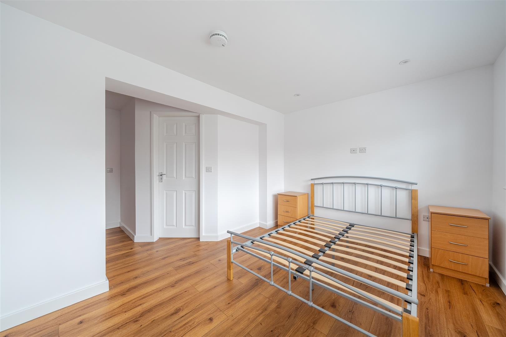 Property Image e71613aa-f0cc-4950-bbc8-5a589932c6ff