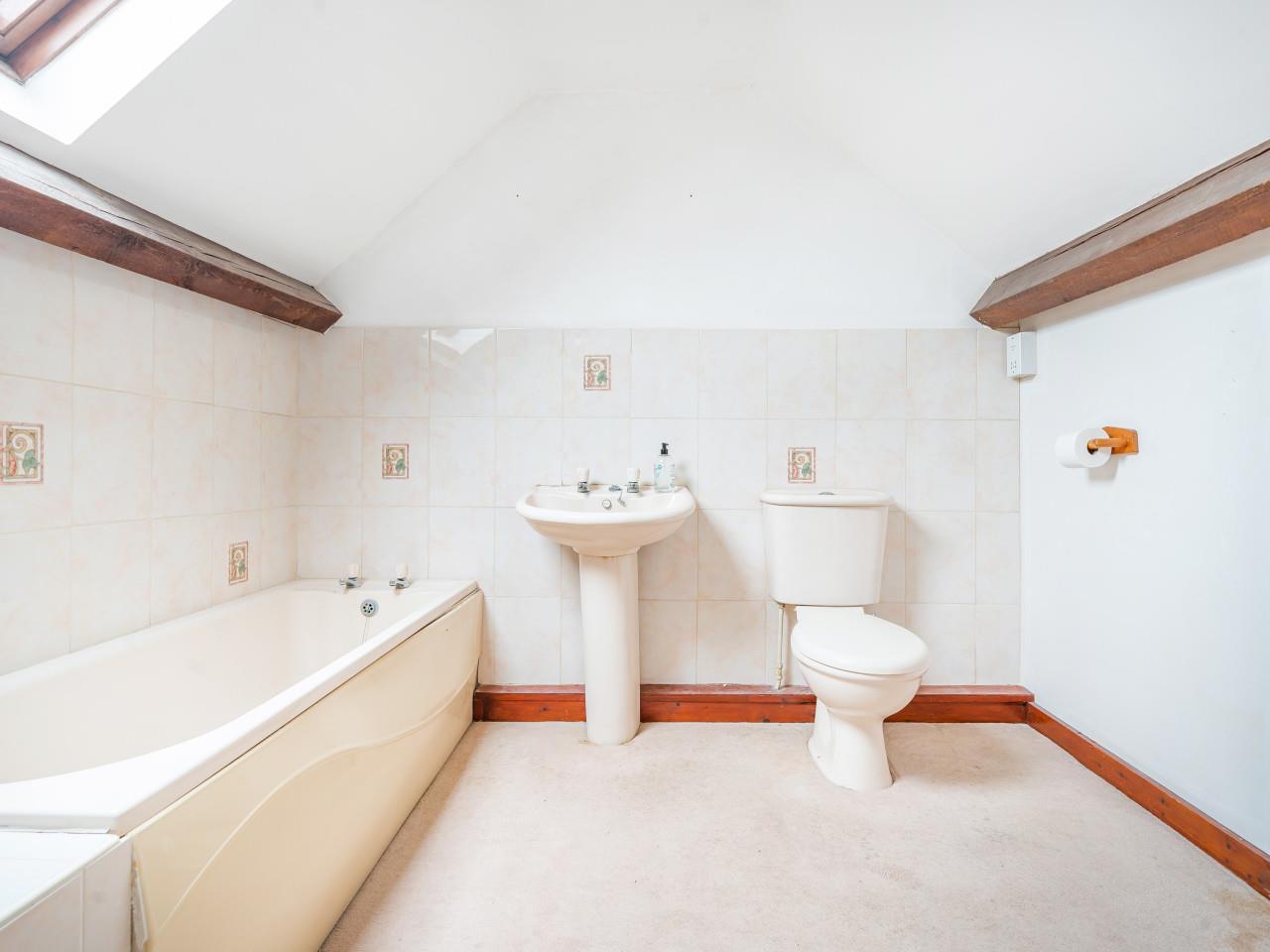 Property Image e72b0e04-8c9e-4ca8-be5b-a60f421a38ea