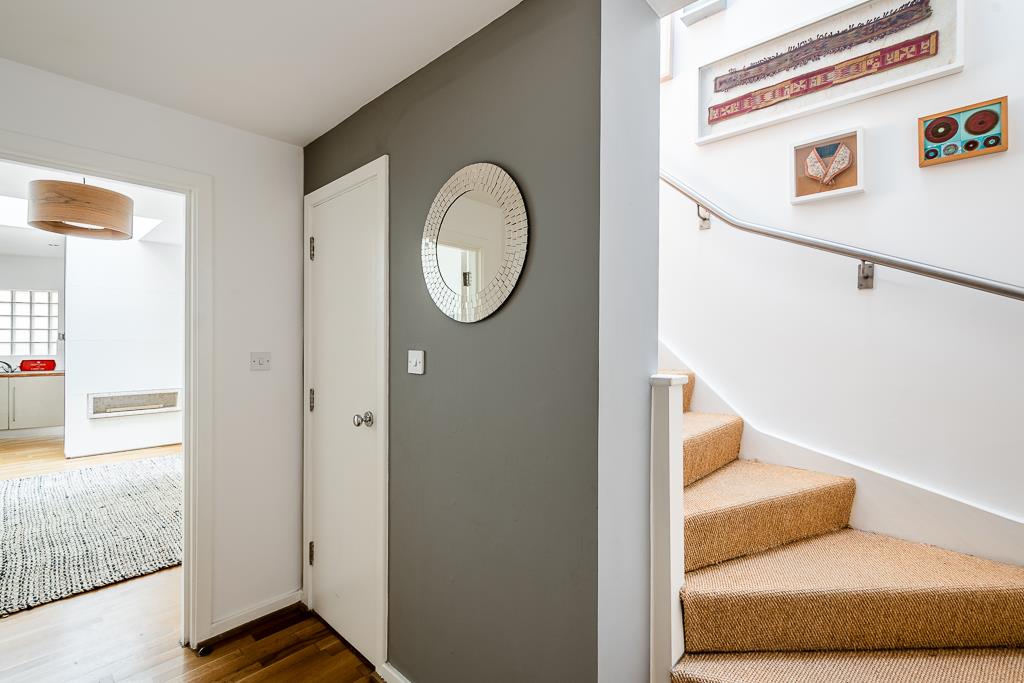 Split level one bedroom apartment with terrace and off street parking for sale in WC1