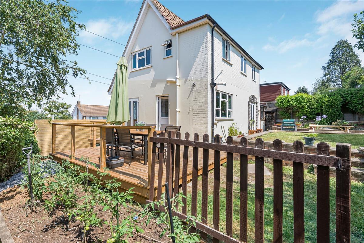 Property Image e744722d-3de4-4b58-8b30-a390d518f61e